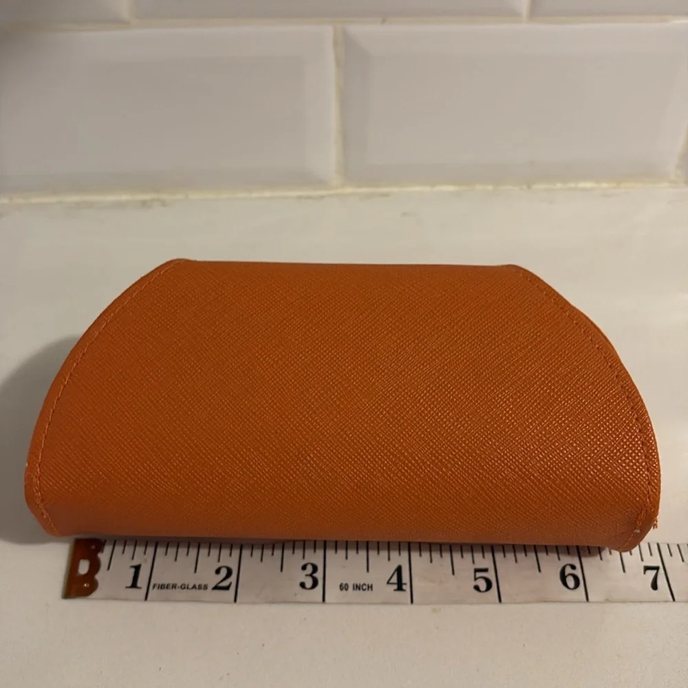 Tory Burch Sunglasses Case Only Size OS